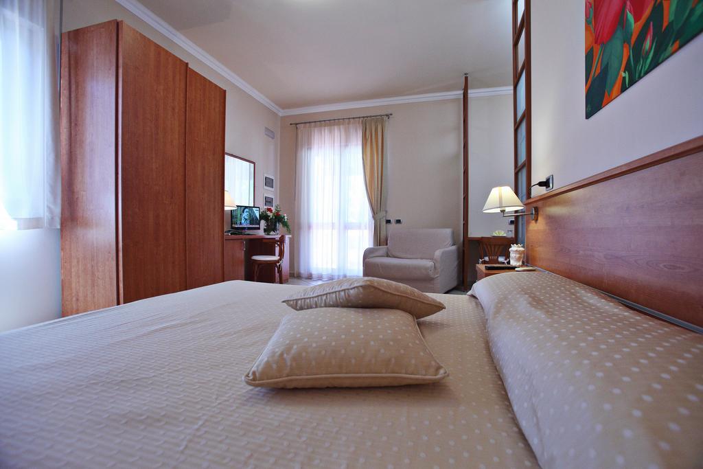 Residence Hotel La Giara 리파리 외부 사진