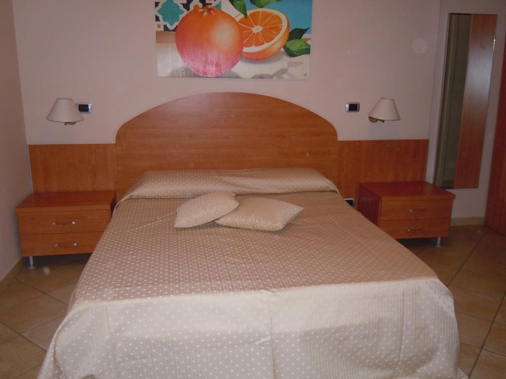 Residence Hotel La Giara 리파리 외부 사진
