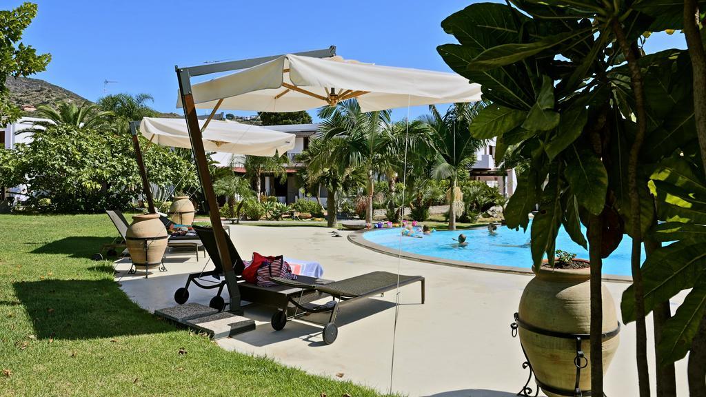 Residence Hotel La Giara 리파리 외부 사진